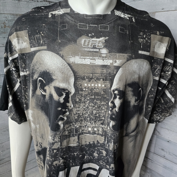UFC 114 Rampage VS Evans T Shirt 2010 Size XXXL - Picture 2 of 14